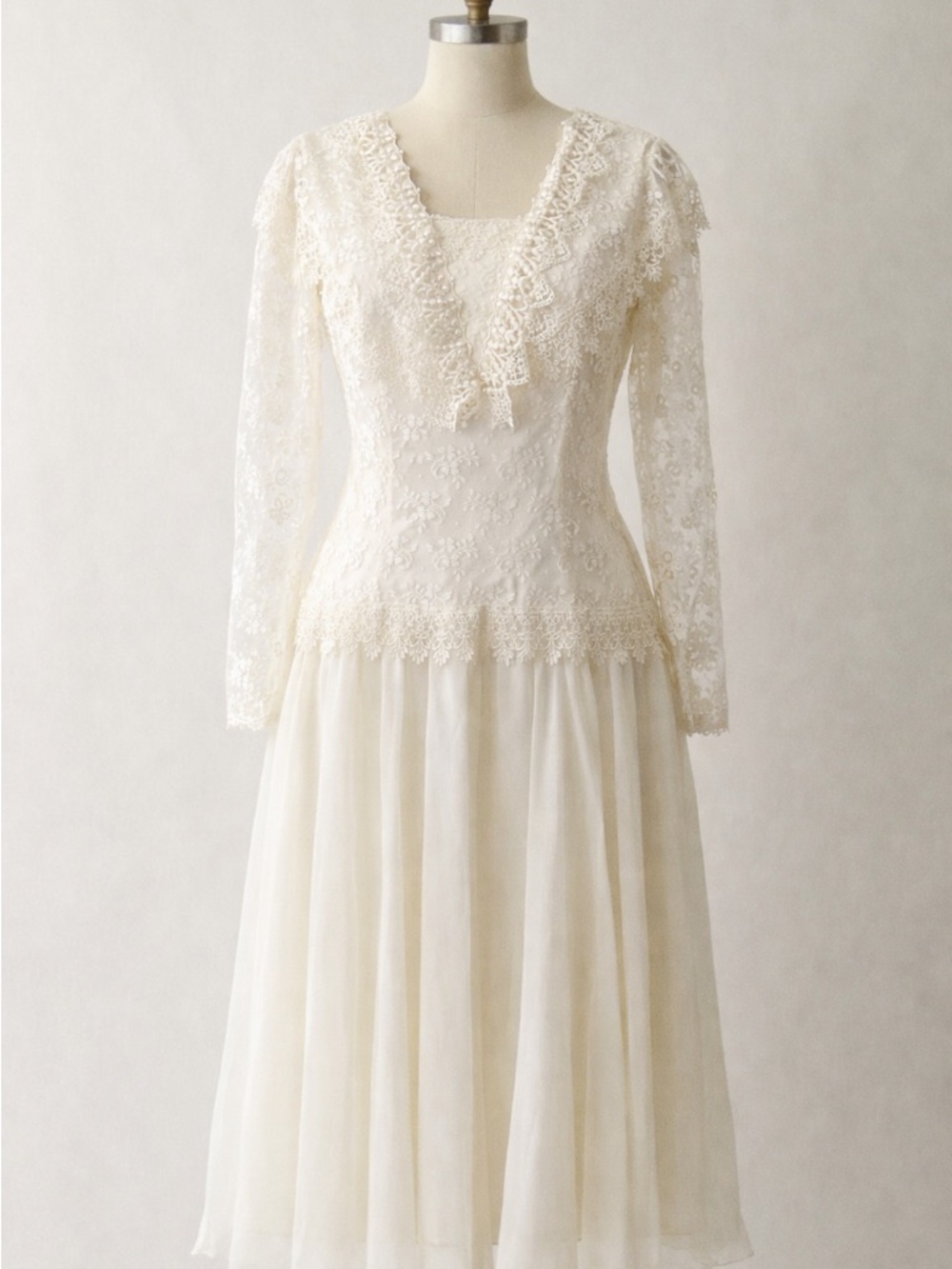 Ivory Vintage Scott McClintock Wedding Bridal Romantic Prarie Victorian 90s Lace